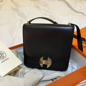 Authentic Hermes bag 2002 noir 20. Bill fresh from Hermes store 02/2023.